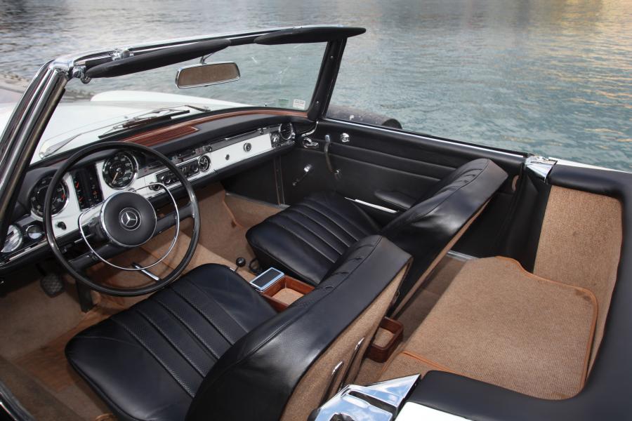  Mercedes-Benz 230 SL Coupe 1965 года  (фото 12 из 14)
